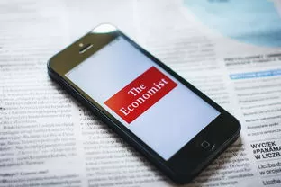 iPhone看视频实时翻译，打破语言障碍，随时随地畅享全球视听盛宴-易翻译官网